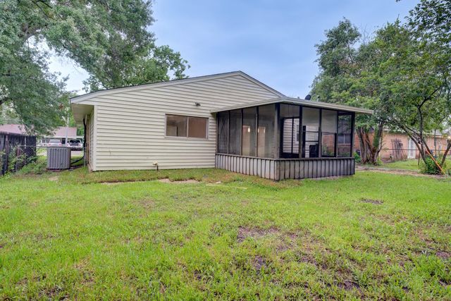 5535 Elm Springs Drive, Houston, TX 77048