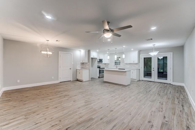 5535 Elm Springs Drive, Houston, TX 77048