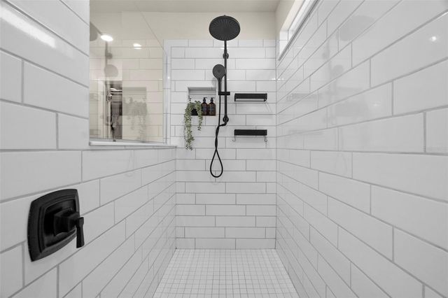 21051 MONZA LOOP, Land O Lakes, FL 34638