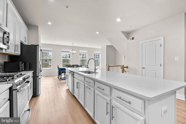 8369 MEADOWOOD DR, Hanover, MD 21076
