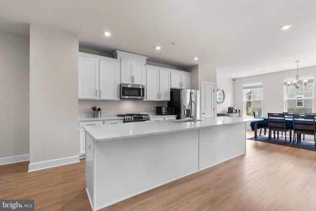 8369 MEADOWOOD DR, Hanover, MD 21076