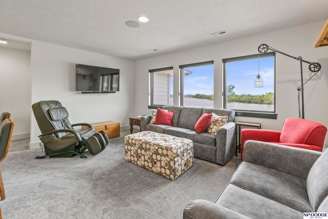 6020 N 280 Circle, Valley, NE 68064