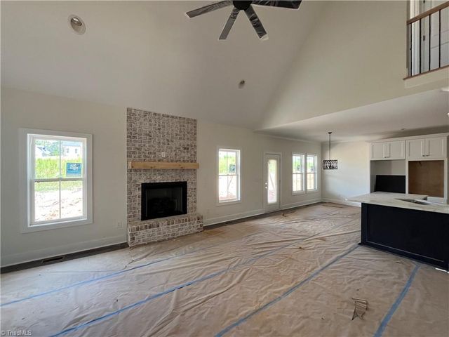 285 Cricket's Run, Lexington, NC 27295