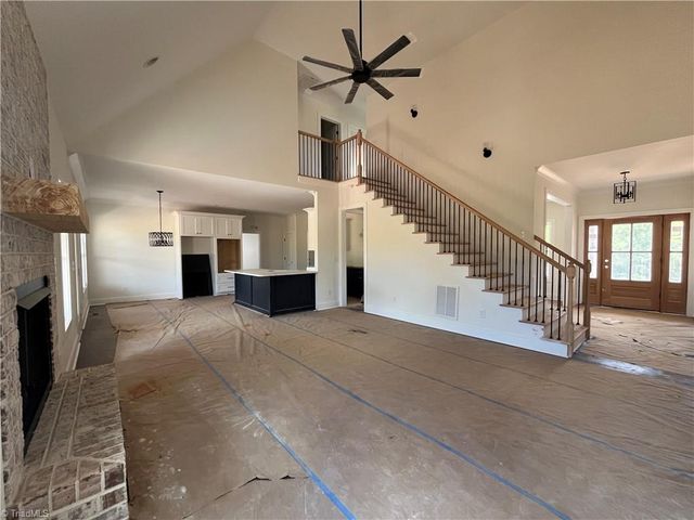 285 Cricket's Run, Lexington, NC 27295
