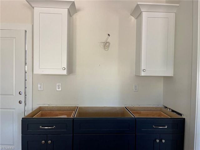 285 Cricket's Run, Lexington, NC 27295