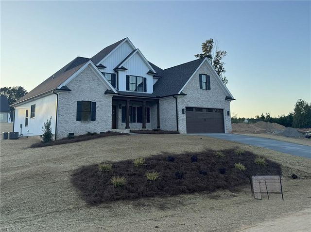 285 Cricket's Run, Lexington, NC 27295