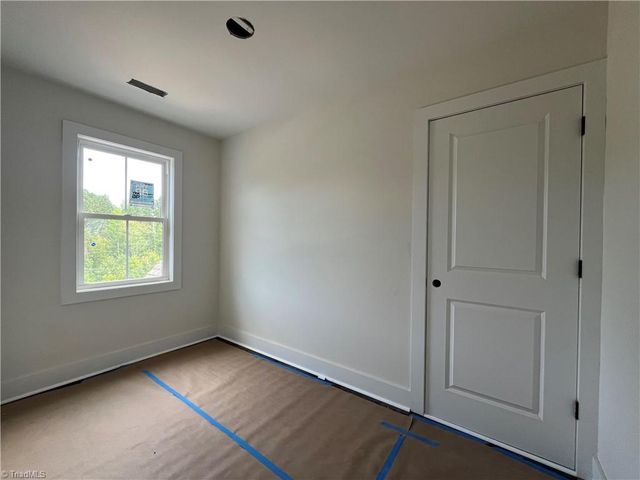 285 Cricket's Run, Lexington, NC 27295