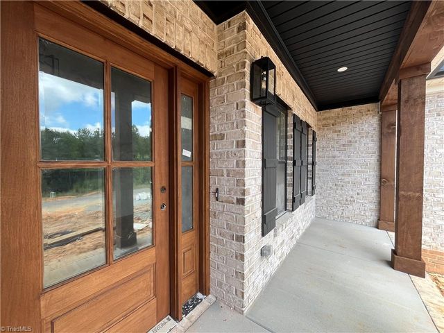 285 Cricket's Run, Lexington, NC 27295