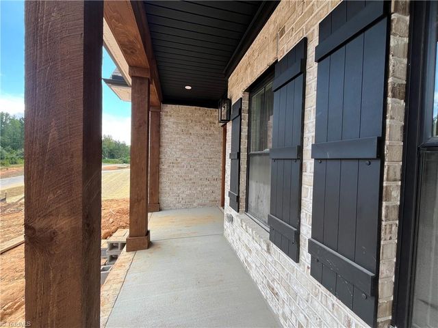 285 Cricket's Run, Lexington, NC 27295