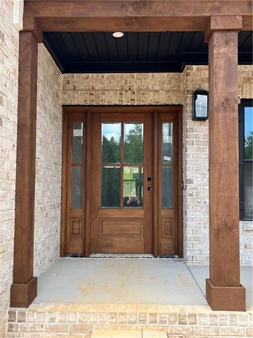 285 Cricket's Run, Lexington, NC 27295