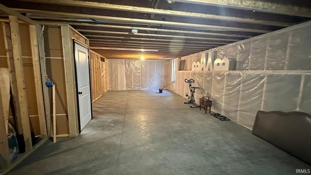 50026 Brynnwood Drive, Elkhart, IN 46514