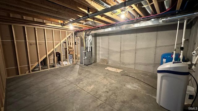 50026 Brynnwood Drive, Elkhart, IN 46514