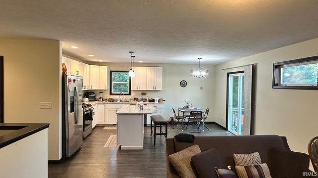 50026 Brynnwood Drive, Elkhart, IN 46514