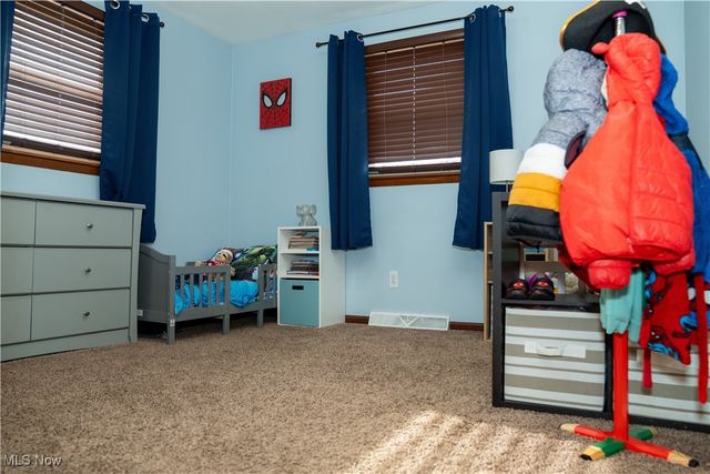 462 Oakridge Drive, Youngstown, OH 44512