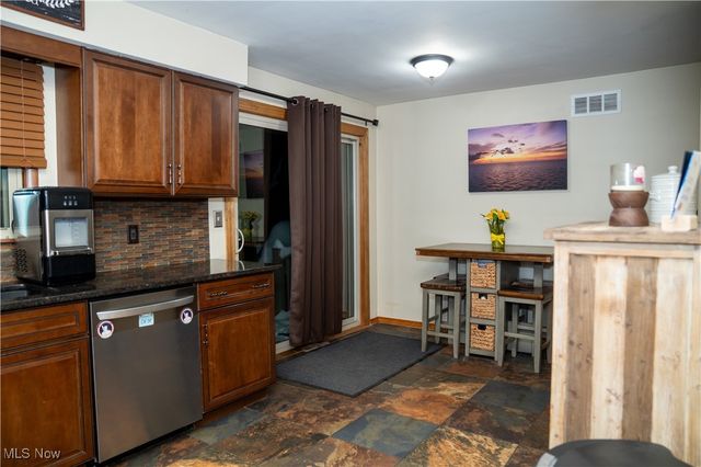 462 Oakridge Drive, Youngstown, OH 44512