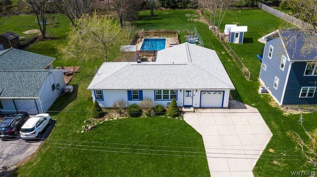 30 Errington Terrace, Orchard Park, NY 14127