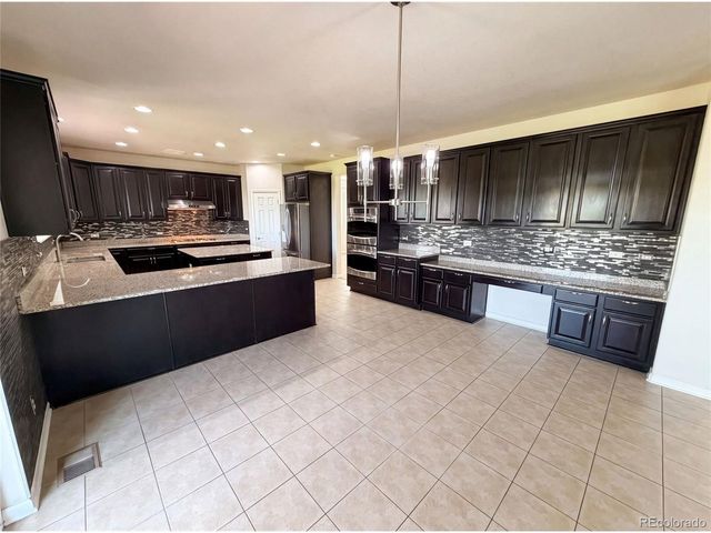 22197 E Easter Cir, Aurora, CO 80016