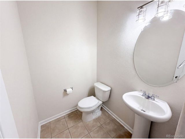 22197 E Easter Cir, Aurora, CO 80016