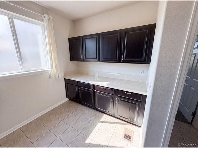 22197 E Easter Cir, Aurora, CO 80016