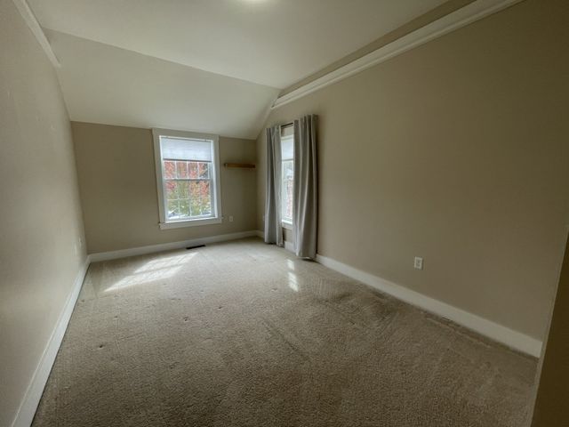 54 Loomis 1101, Bedford, MA 01730