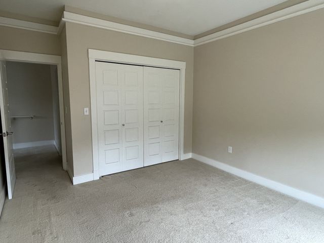 54 Loomis 1101, Bedford, MA 01730