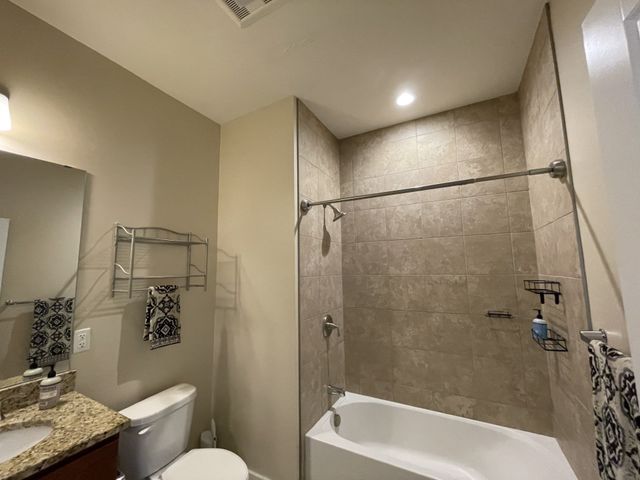 54 Loomis 1101, Bedford, MA 01730