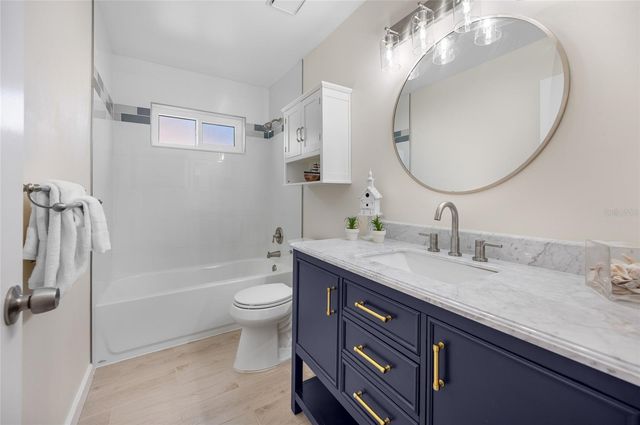 660 LINDEN DRIVE, Englewood, FL 34223