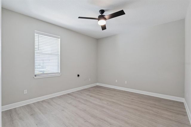 5074 BREEZY ACRES STREET, Winter Garden, FL 34787