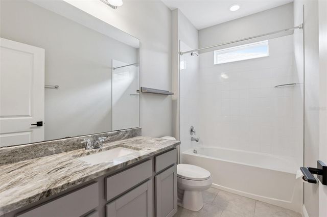 5074 BREEZY ACRES STREET, Winter Garden, FL 34787