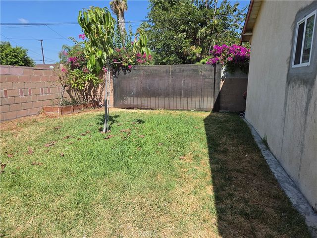 1695 James Pl, Pomona, CA 91767