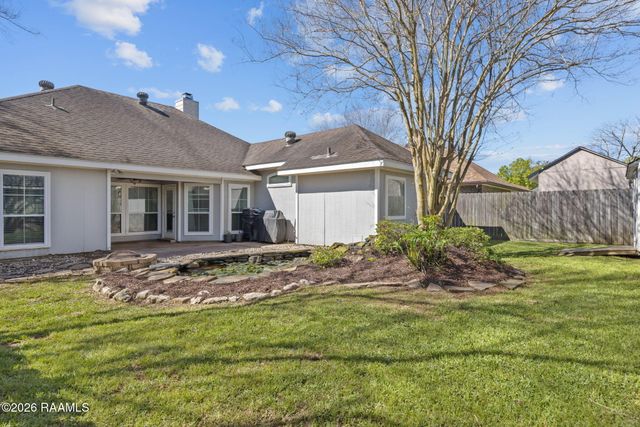 135 Windermere Circle, Youngsville, LA 70592