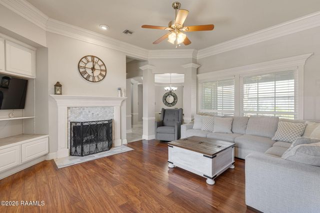 135 Windermere Circle, Youngsville, LA 70592