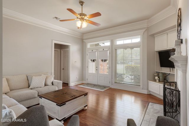 135 Windermere Circle, Youngsville, LA 70592