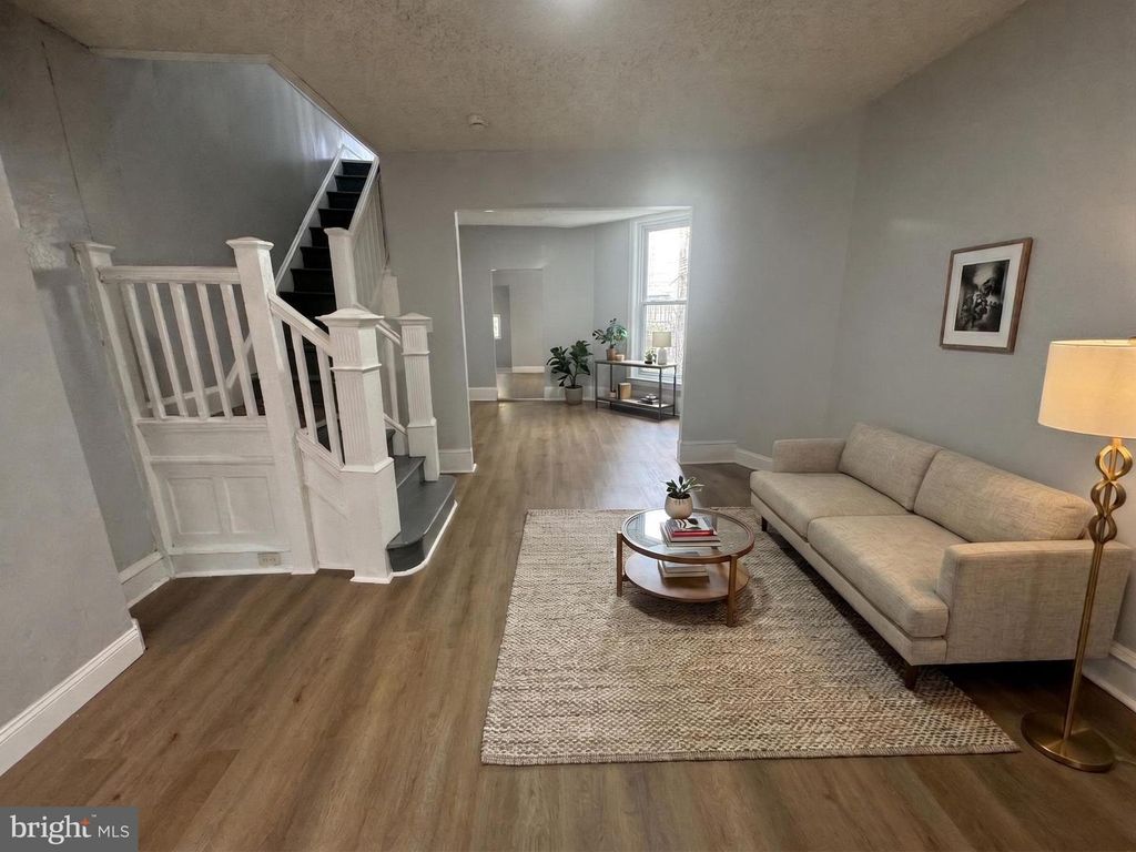 846 S ALDEN ST, Philadelphia, PA 19143