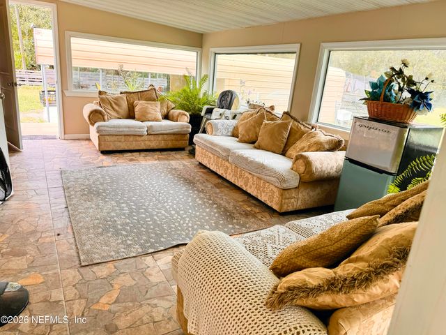 140 KEYSTONE Road, Palatka, FL 32177