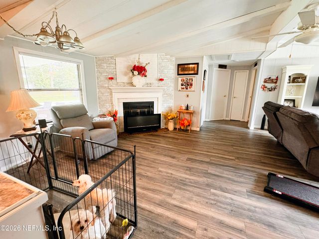 140 KEYSTONE Road, Palatka, FL 32177