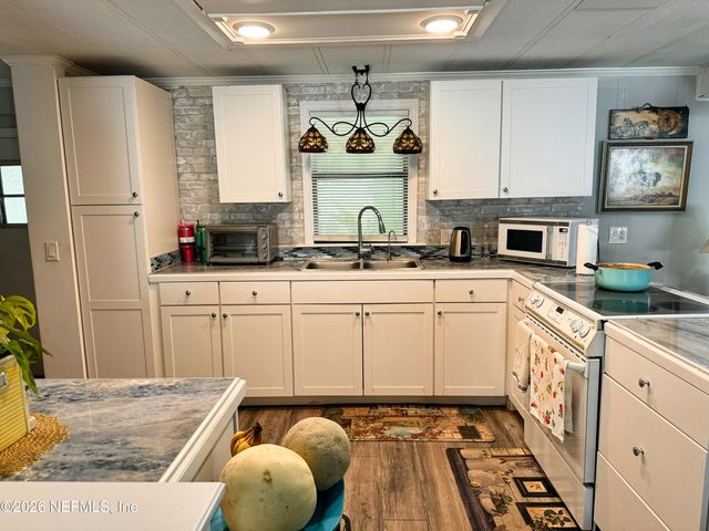 140 KEYSTONE Road, Palatka, FL 32177