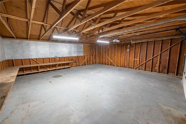 3158 E Packard Avenue, Kingman, AZ 86409