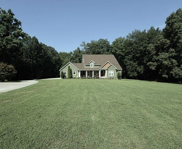 455 Hidden Ridge Ln, Estill Springs, TN 37330