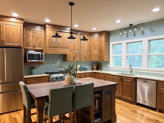 455 Hidden Ridge Ln, Estill Springs, TN 37330