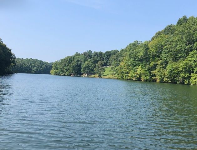 455 Hidden Ridge Ln, Estill Springs, TN 37330
