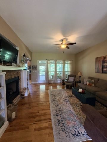 455 Hidden Ridge Ln, Estill Springs, TN 37330
