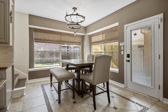815 Chisel Point Drive, Houston, TX 77094