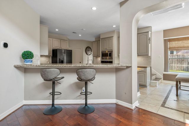 815 Chisel Point Drive, Houston, TX 77094