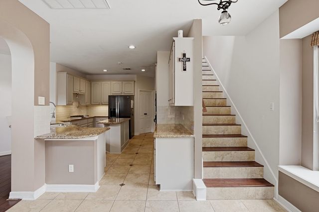 815 Chisel Point Drive, Houston, TX 77094