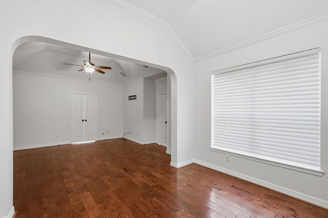 815 Chisel Point Drive, Houston, TX 77094