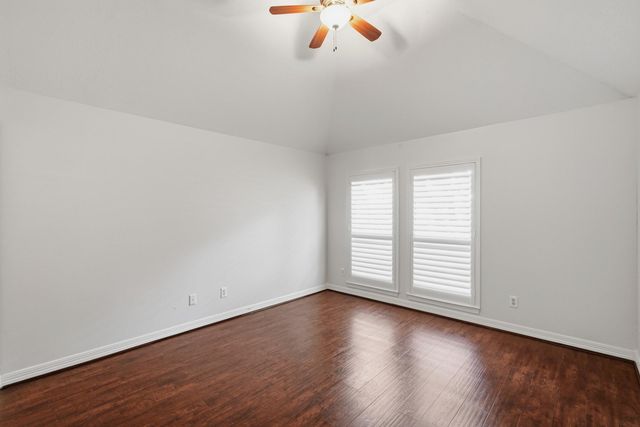 815 Chisel Point Drive, Houston, TX 77094