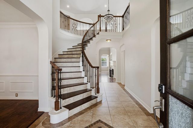 815 Chisel Point Drive, Houston, TX 77094