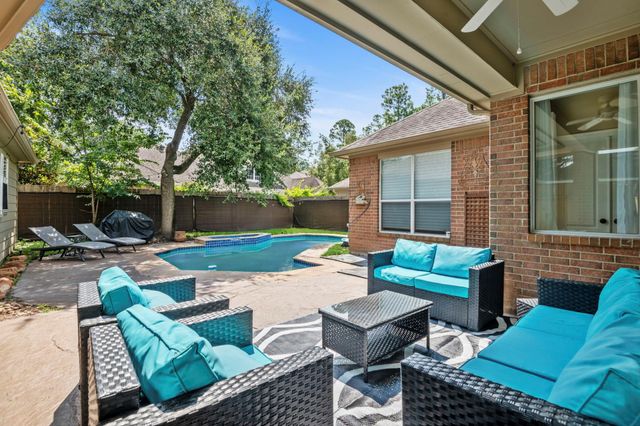 815 Chisel Point Drive, Houston, TX 77094