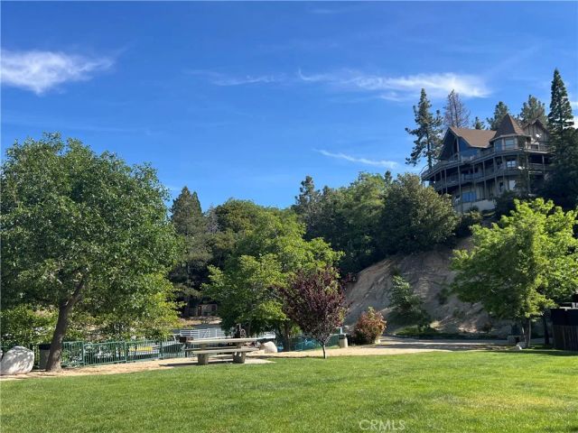 28972 North Shore Road, Lake Arrowhead, CA 92352